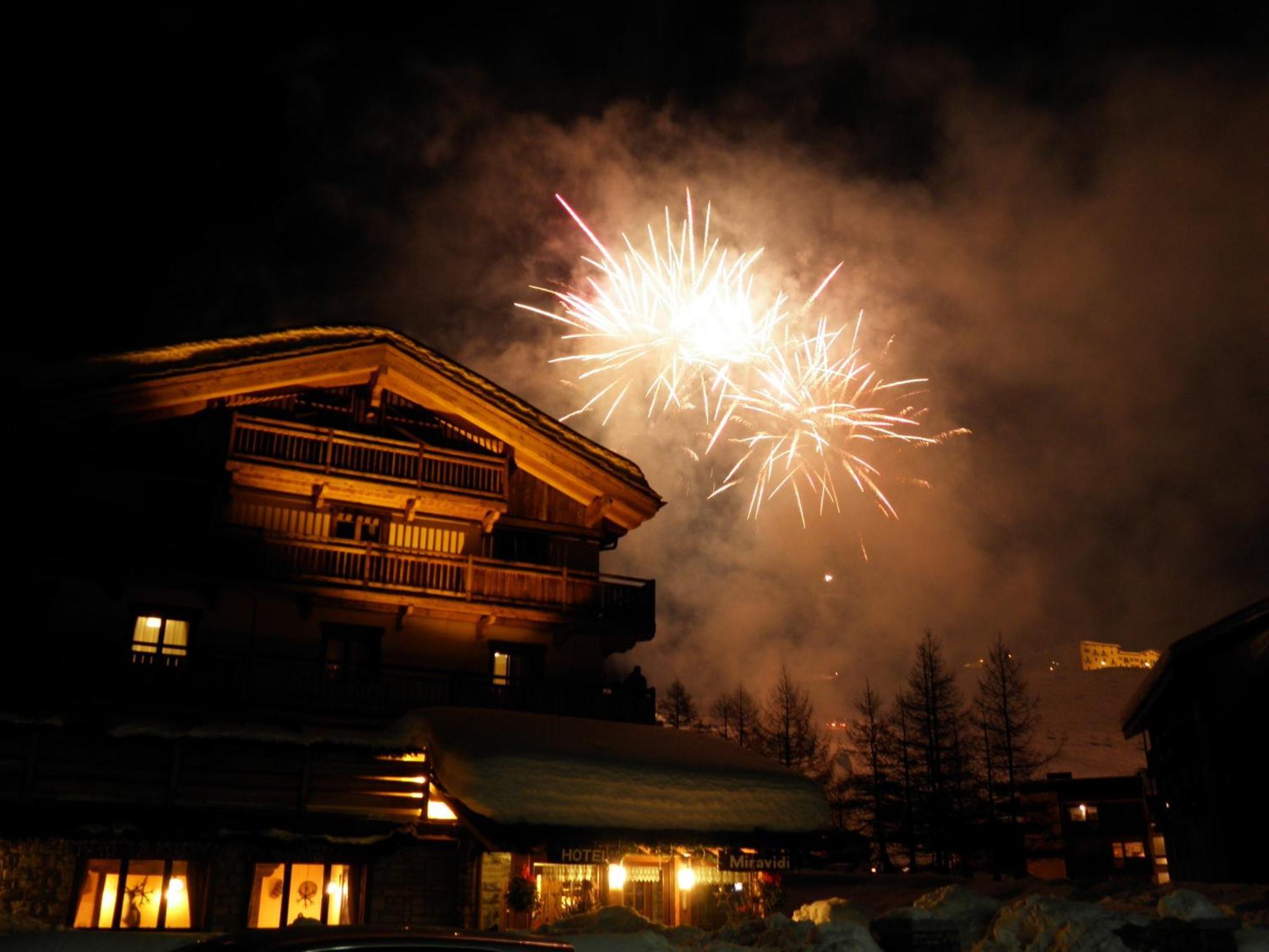 Hotel Miravidi A Cervinia Breuil-Cervinia Exterior photo